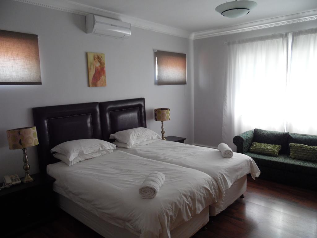 Albatross Guest House Cape Town Exterior photo