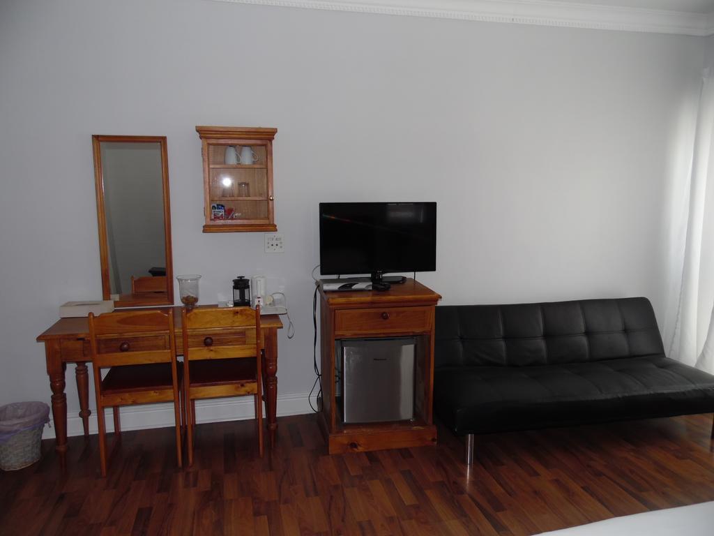 Albatross Guest House Cape Town Exterior photo