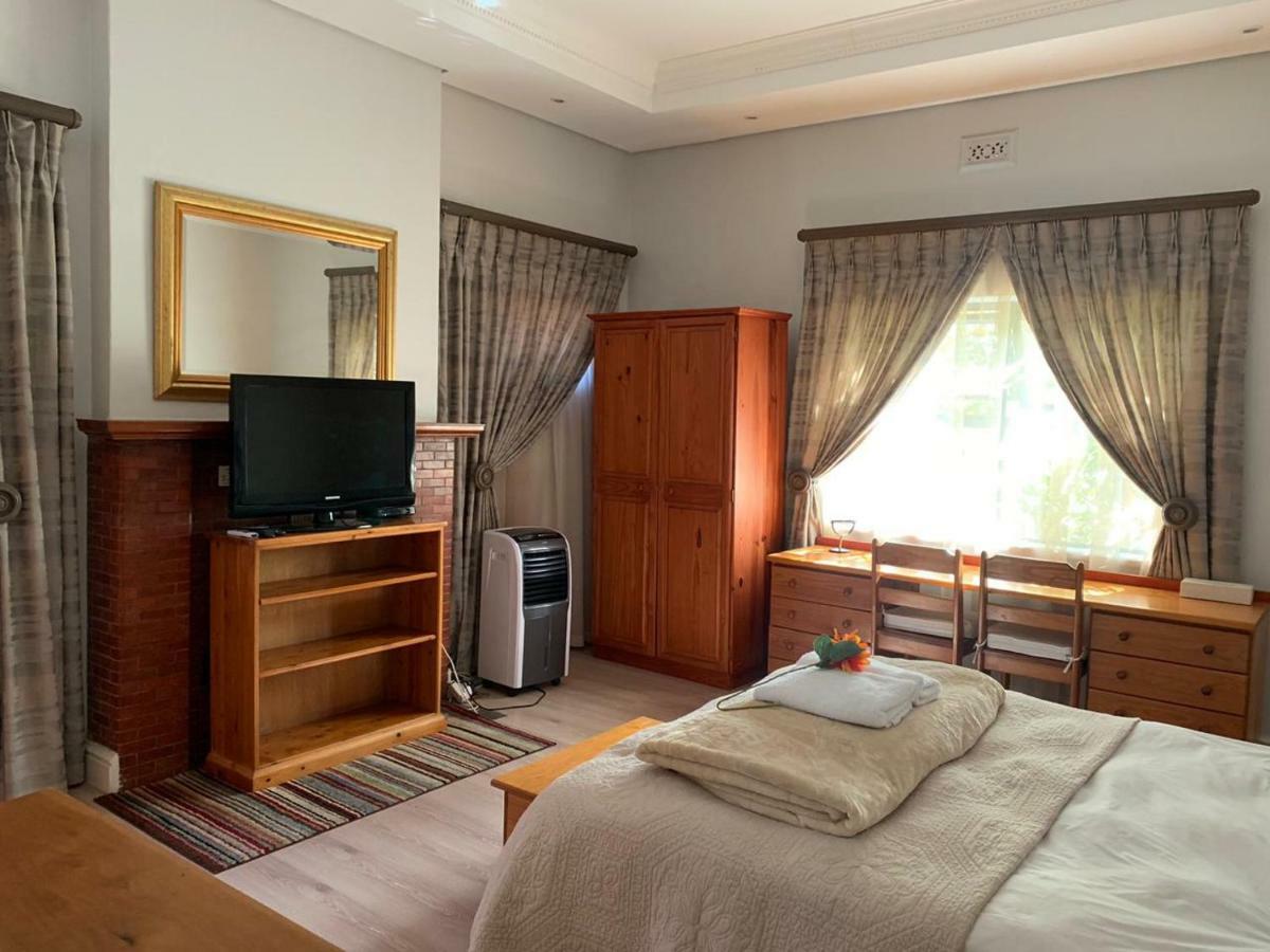 Albatross Guest House Cape Town Exterior photo