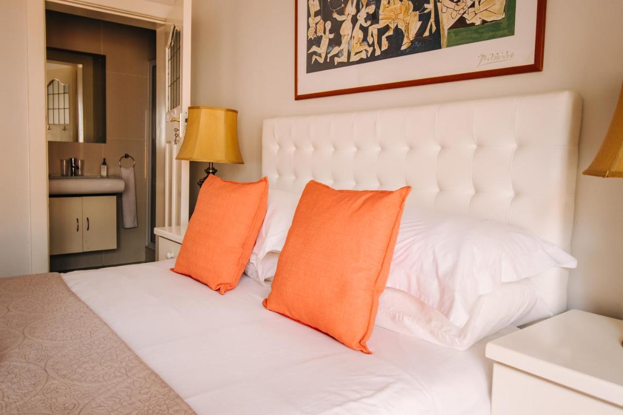Albatross Guest House Cape Town Exterior photo