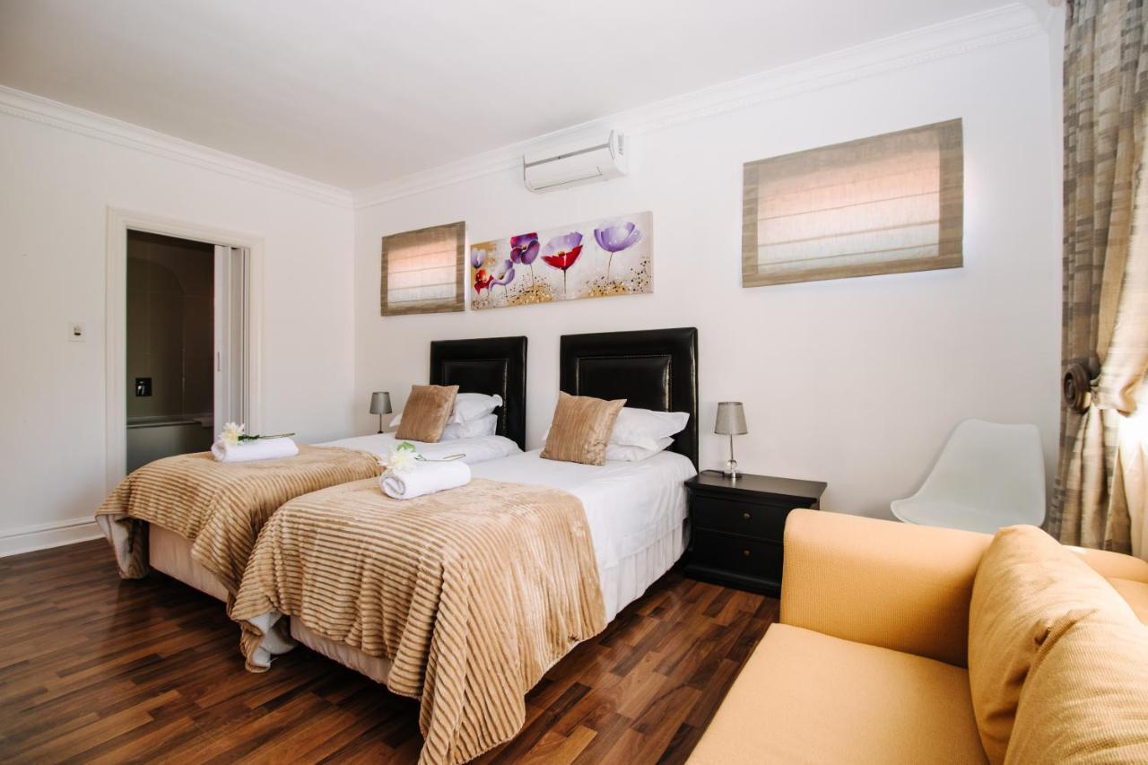 Albatross Guest House Cape Town Exterior photo