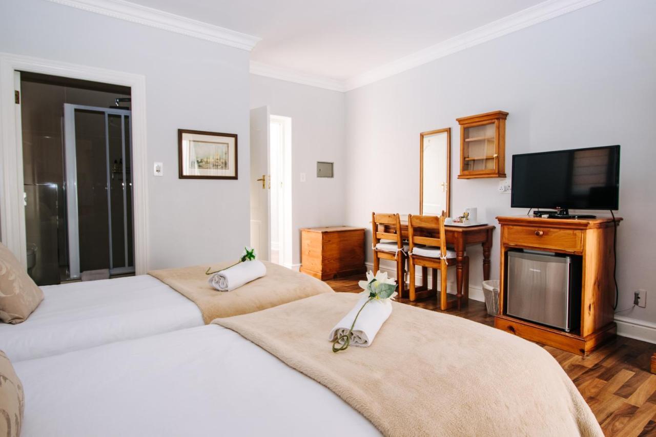 Albatross Guest House Cape Town Exterior photo